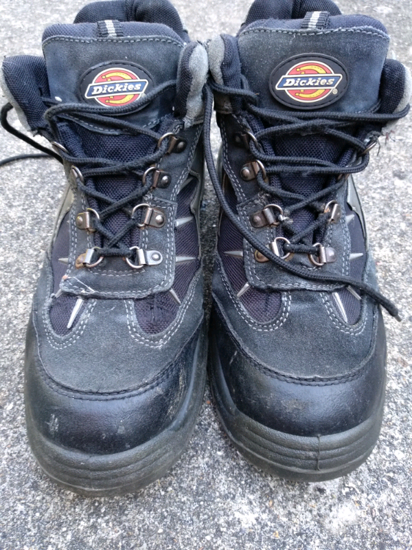 dickies walking boots